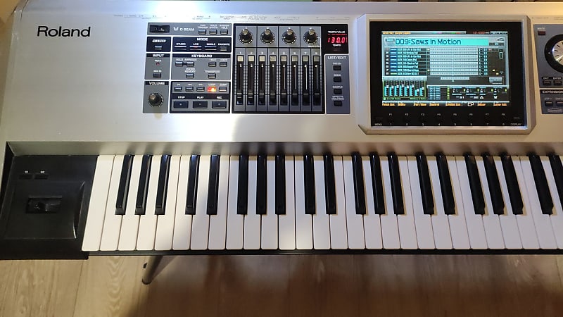 Roland Fantom G7 with ARX 01 DRUMS and Synthonia Libraries