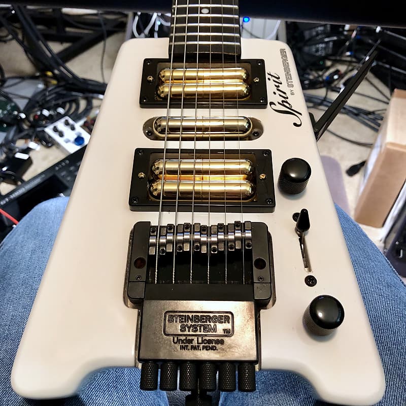 Steinberger Spirit GT Pro Deluxe w GFS Gold Lipstick Pickups 2019 White