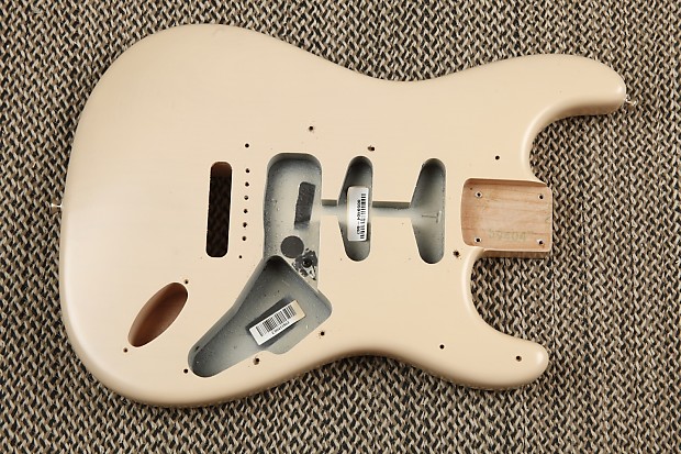 Fender American Highway 1 Stratocaster Strat Body Nitro USA Blonde