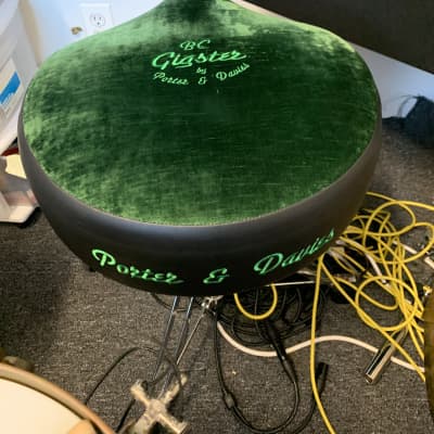 Porter & Davies BC Gigster Tactile Drum Monitor with Plush Saddle Throne Top (Green) and Gig Bags image 5