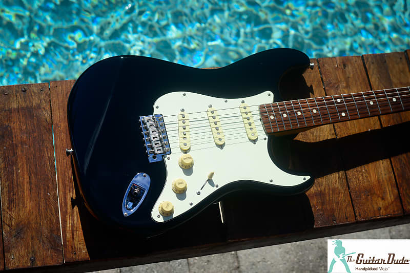 1997 Fender Japan Fender Stratocaster 1962 Reissue ST62