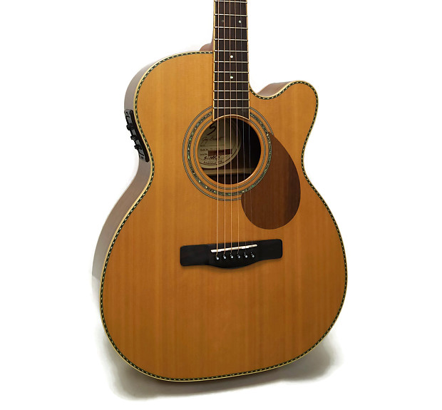 Samick Greg Bennett Design OM-15CE Orchestra Cutaway