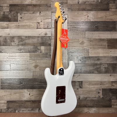 Fender American Ultra Stratocaster - Arctic Pearl with Rosewood Fingerboard image 3