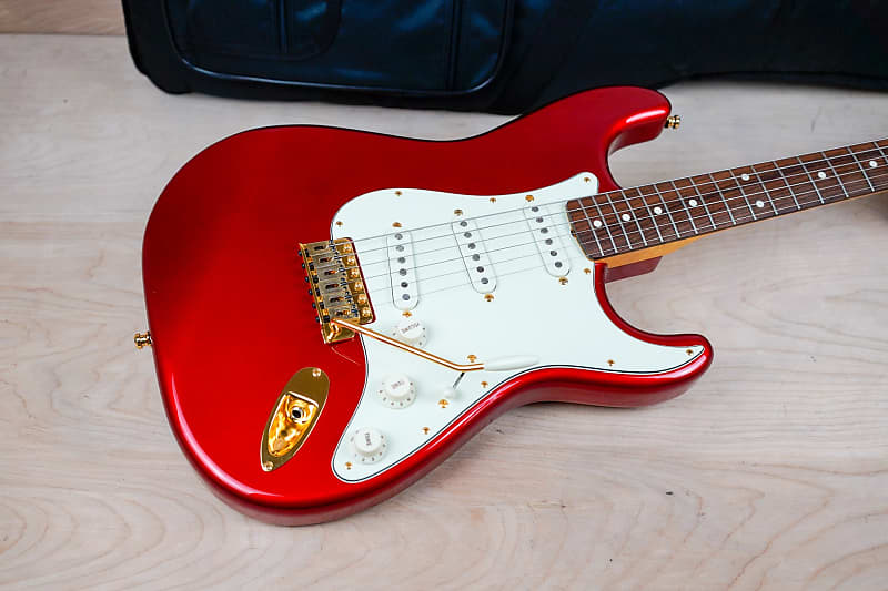 Fender Traditional '60s Stratocaster w/ Gold Hardware MIJ 2017 Candy Apple  Red w/ Bag