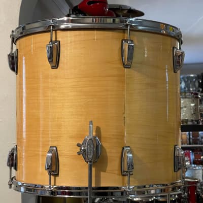 Ludwig Classic Maple 26/15/18 Natural Maple Gloss image 18