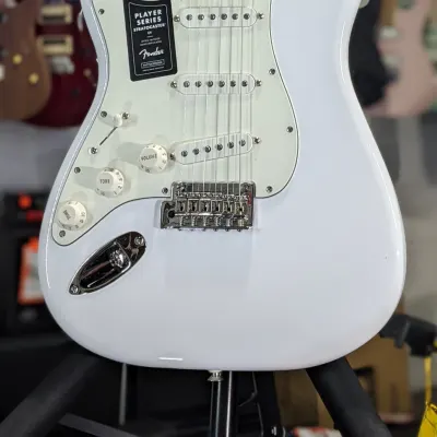 Fender Player Stratocaster Left-handed - Polar White with Maple Fingerboard Authorized Deal! 317 image 1