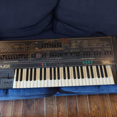 Siel Cruise Mono and Poly Rare ARP Quartet Analog Synthesizer Sequential Circuits Fugue
