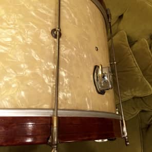 W.F.L. - Ludwig 14x26 Vintage Bass Drum  1930s-1950s White Marine Pearl image 5