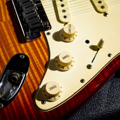 Fender Custom Shop Custom Classic Player Stratocaster by Yuriy Shishkov 2001 image 12