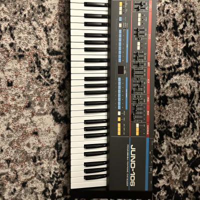 Roland Juno-106 61-Key Programmable Polyphonic Synthesizer | Reverb