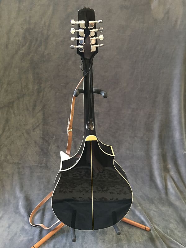 Johnson MA-550 Deluxe Octave Mandolin — Guitar Bar