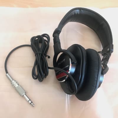 Sony MDR-CD900ST Professional Studio Monitor Headphone | Reverb