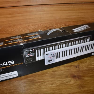 Roland A-49 MIDI Keyboard Controller 2014 - Present - Black image 12