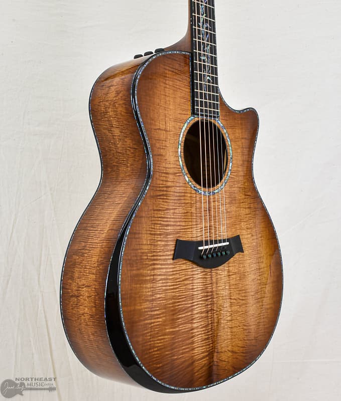 Taylor Custom GA - Master Hawaiian Koa - Eddie's Guitars