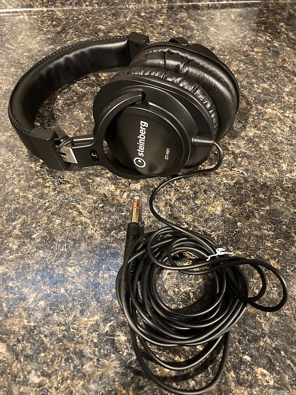 steinberg ST-H01 ブラック有線ヘッドホン steinberg ST-H01 ブラック有線ヘッドホン e-zoa.com