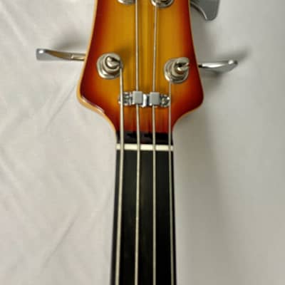 Form Factor Audio Wombat 4 String 34" Scale Fretless Bass Cherry Burst image 5