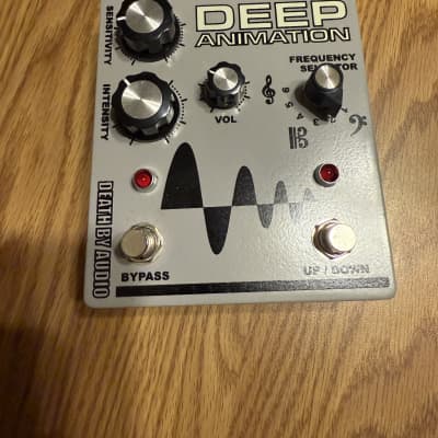 DEATH BY AUDIO DEEP ANIMATION ギターエフェクター Death By Audio Deep Animation Review - Premier Guitar
