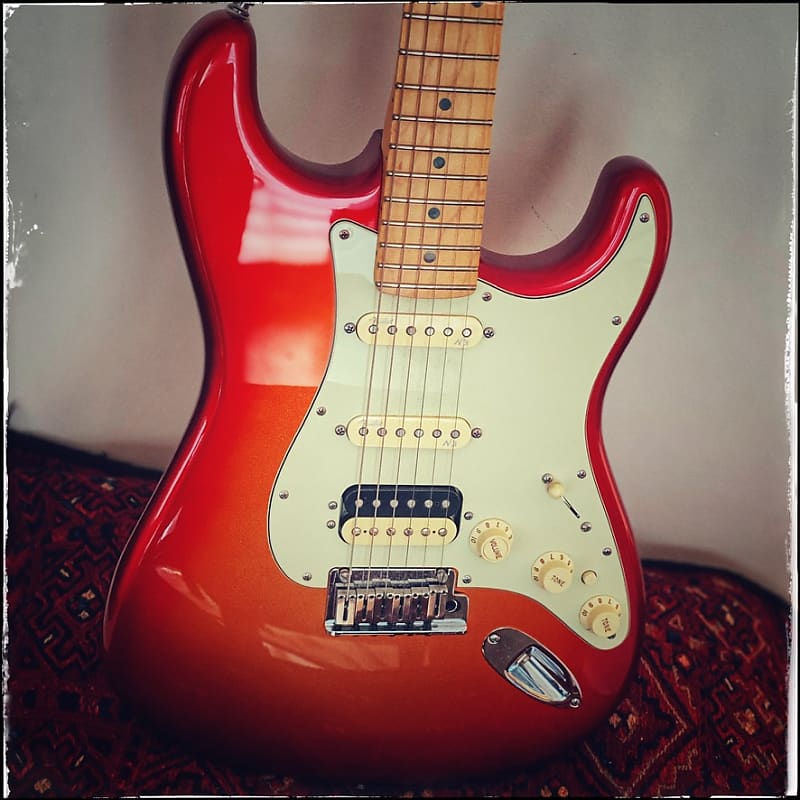 Fender American Deluxe Stratocaster 2011 - 2016 | Reverb Canada