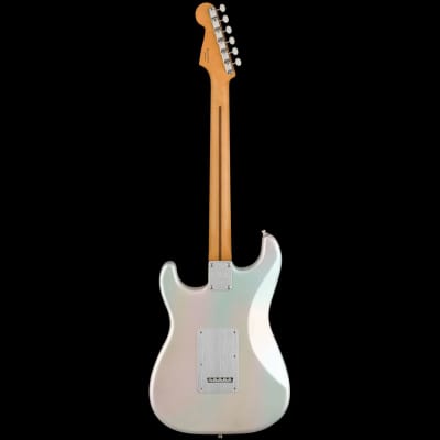 Fender H.E.R. Stratocaster Maple Fingerboard Chrome Glow image 4