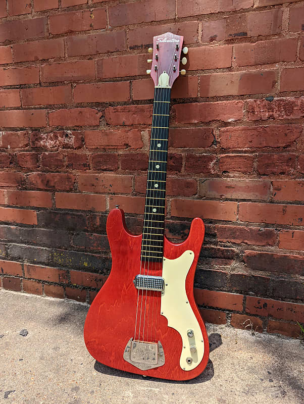 Silvertone 1410 1962 Transparent Red