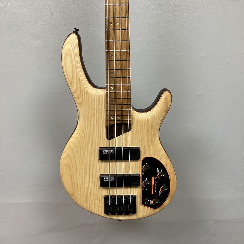 cort-artisan-b4-element-natural-reverb