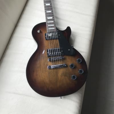 Gibson Les Paul Studio 2023 - Smokehouse Burst image 2