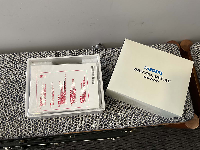 Boss DD-500 Reverb, delay & echo effect pedal