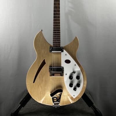 Rickenbacker 330 | Reverb Rickenbacker 330 | Reverb