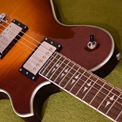 Michael Kelly Patriot Decree Electric Guitar Caramel Burst image 6