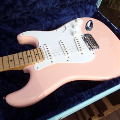 2021 Fender Stratocaster - Shell Pink, Made in Mexico, mint condition, blue Fender Case image 1