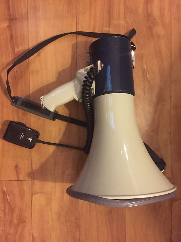 Radioshack Powerhorn Megaphone 322038A Reverb