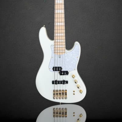 ベース xotic xj-core 5st(lindyfralin pick up ) ベース xotic xj-core 5st(lindyfralin pick up ) Xotic XJ-Core