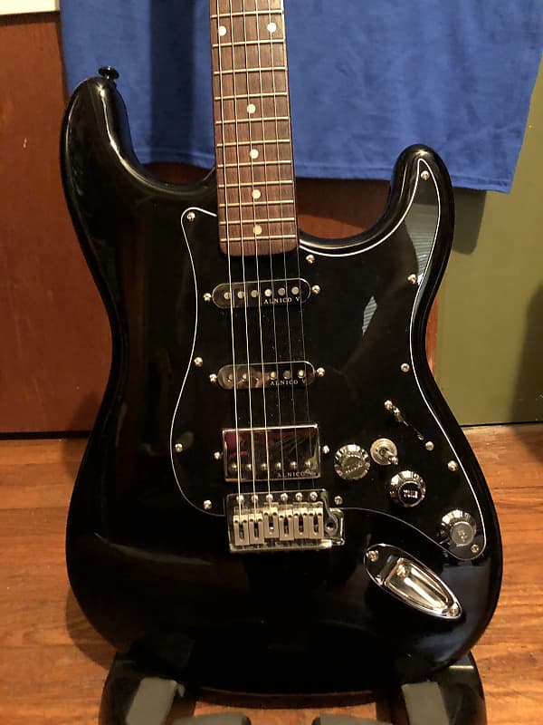 Squier Strat 90s Black | Reverb Australia