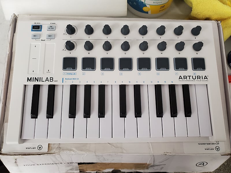 Arturia Minilab MKII 25 Slim Key USB MIDI Controller (Not