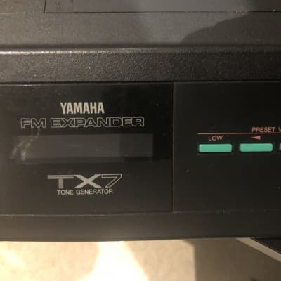 Yamaha TX7 FM Synthesizer image 2