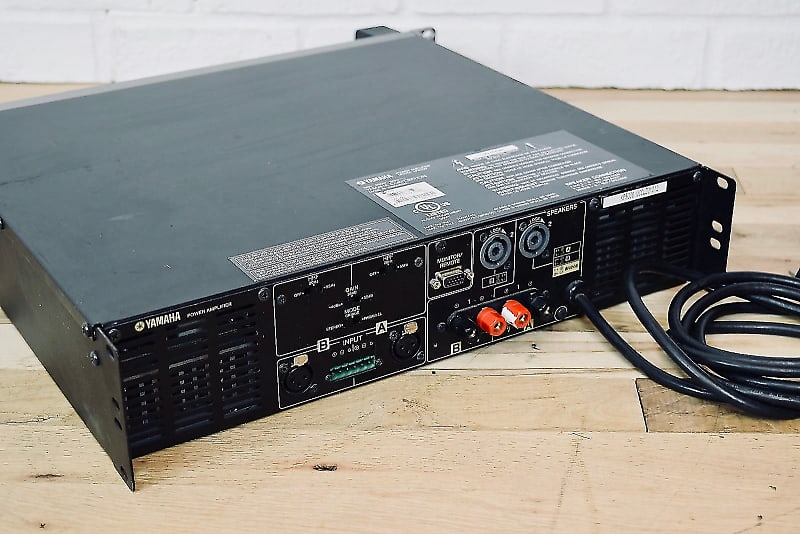 Yamaha XP5000 stereo power amplifier in Excellent condition