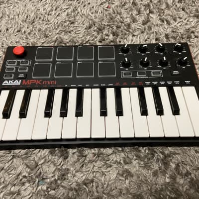 Akai MPK Mini MKII Compact Keyboard/Pad Controller