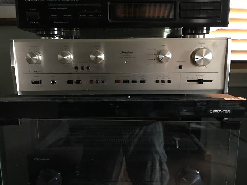Accuphase E-203 1980 Brushed silver image 1