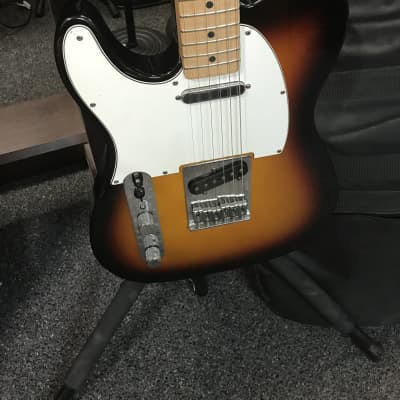 Fender Standard Telecaster 2007 Sunburst MIM Lefty Left-Handed Maple Neck electric guitar in excellent condition with case image 3