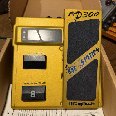 ギター DigiTech XP300 Space Station Tom Morello's Digitech XP300 Space Station – Ground Guitar