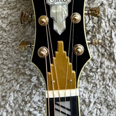 D'Angelico DAED500VSB2GP Bowery Dreadnought CE 6 String Guitar -Vintage Sunburst image 7