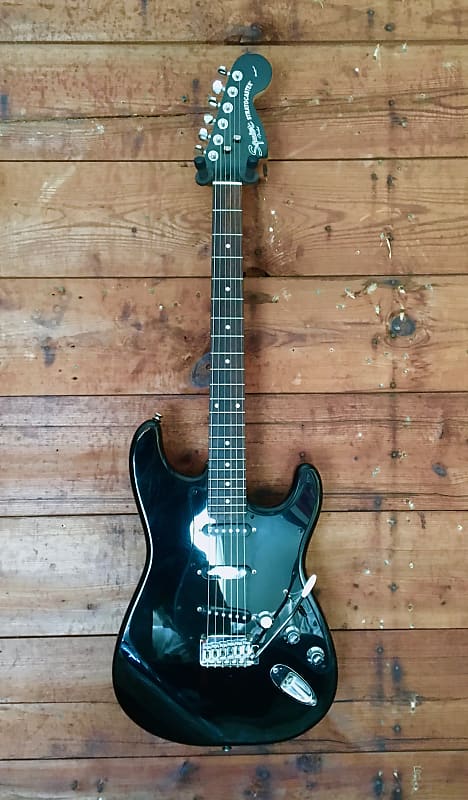 Squier Standard Stratocaster FSR Black w/ Matching Headstock
