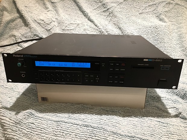 Roland D-550 Linear Synthesizer with Musitronics Expansion