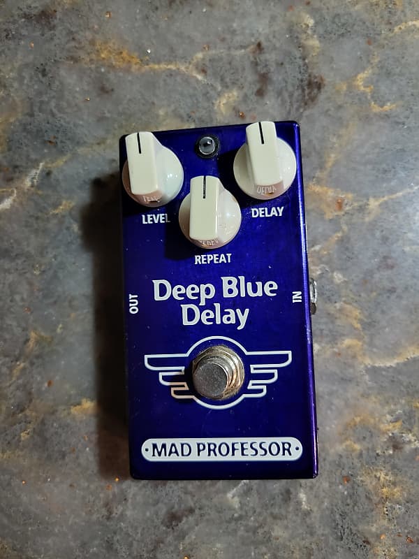 Mad Professor Deep Blue Delay