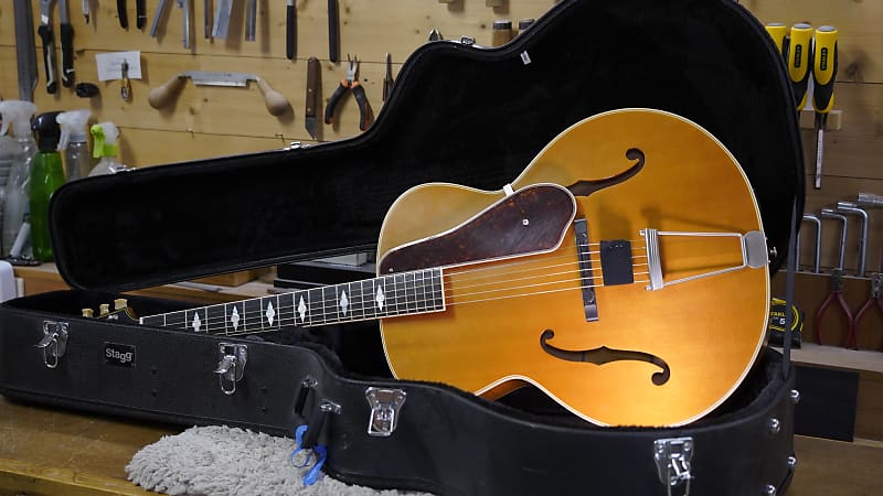 Epiphone - Masterbilt Deluxe VN '17 (Vintage Natural) (w/ hardcase) | Reverb