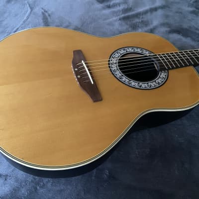 Ovation CC11 Celebrity