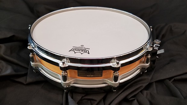 Pearl Free Floating Maple Piccolo Snare Drum 14x3.5