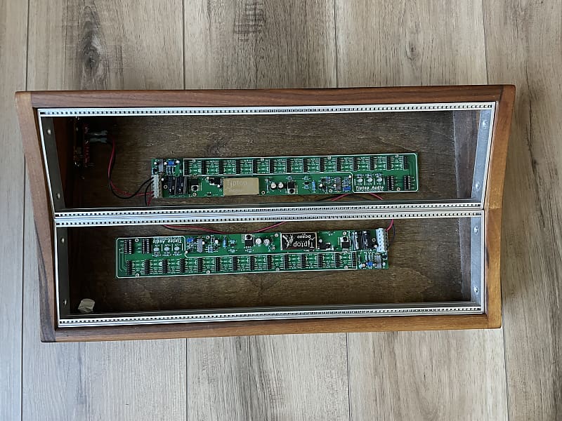 Goike 6u 104hp Eurorack case - Walnut image 1