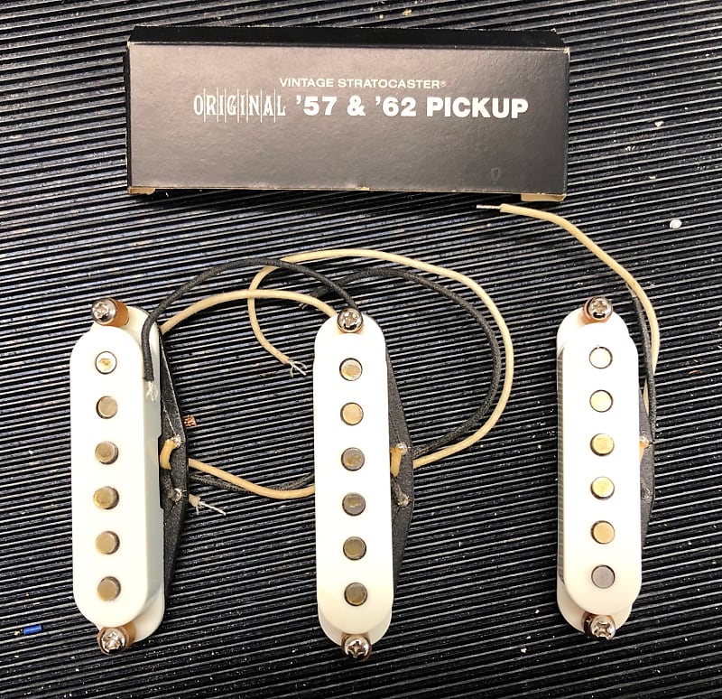 Fender 57/62' Vintage original pickups 1998 white | Reverb