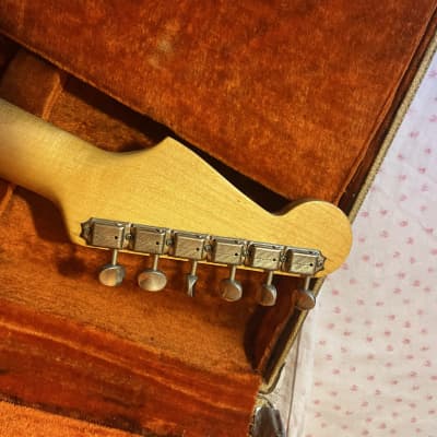 Fender  Stratocaster  1964 Sunburst image 3